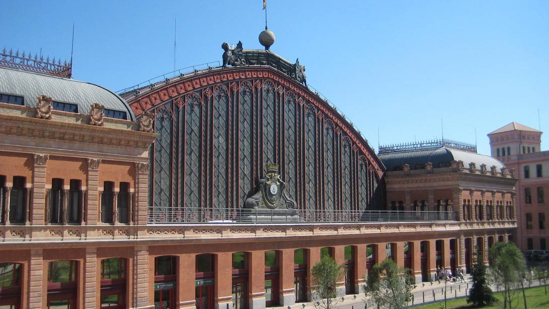 Estación de tren y AVE Madrid Puerta de Atocha - Toda la ...