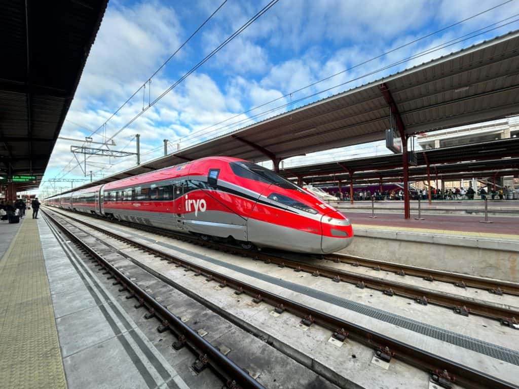 Los Mejores Destinos de Playa que Puedes Visitar en Tren AVE 1